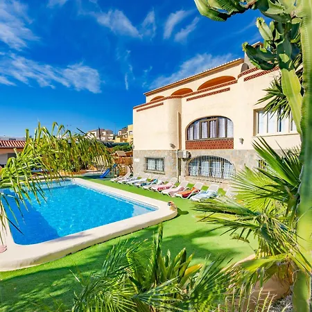 Cronos Villa