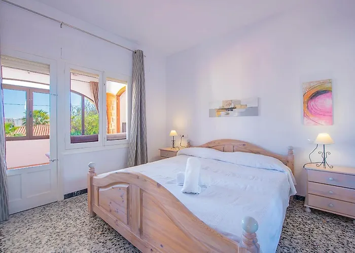 Cronos - Plusholidays Vila