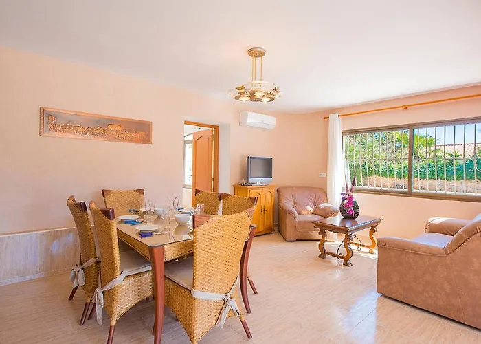 Vila Cronos - Plusholidays *