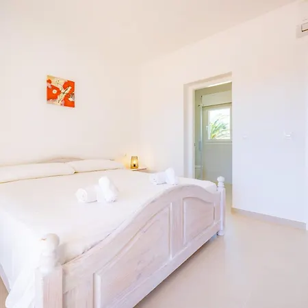 Cronos - Plusholidays Villa Ifach